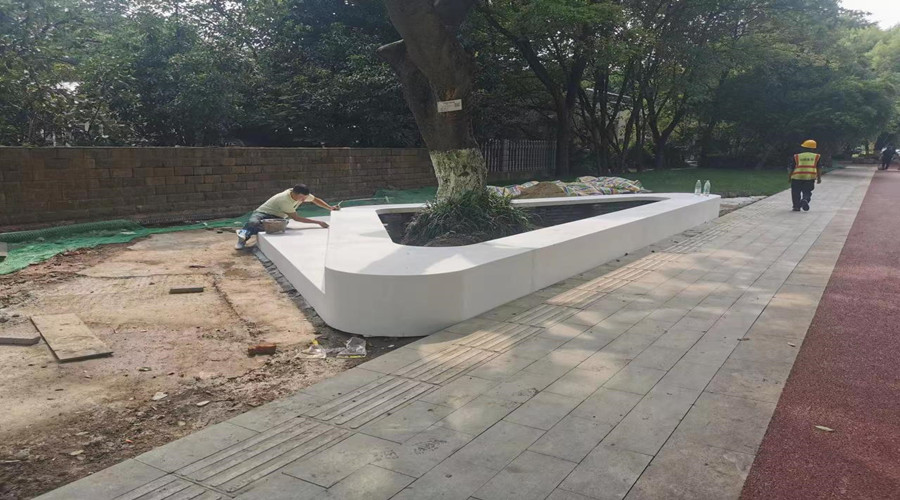 青海西寧香格里售樓中心--飾紀上品GRC坐凳項目