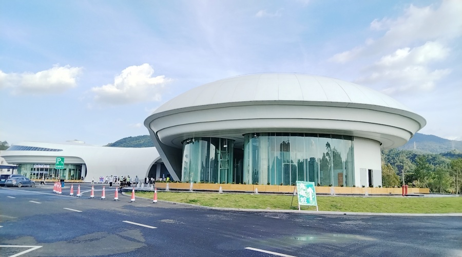 深圳沙田服務(wù)區(qū)GRC幕墻掛板項目