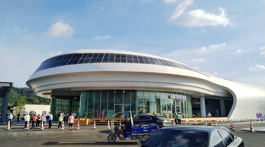 深圳沙田服務(wù)區(qū)GRC幕墻掛板項目