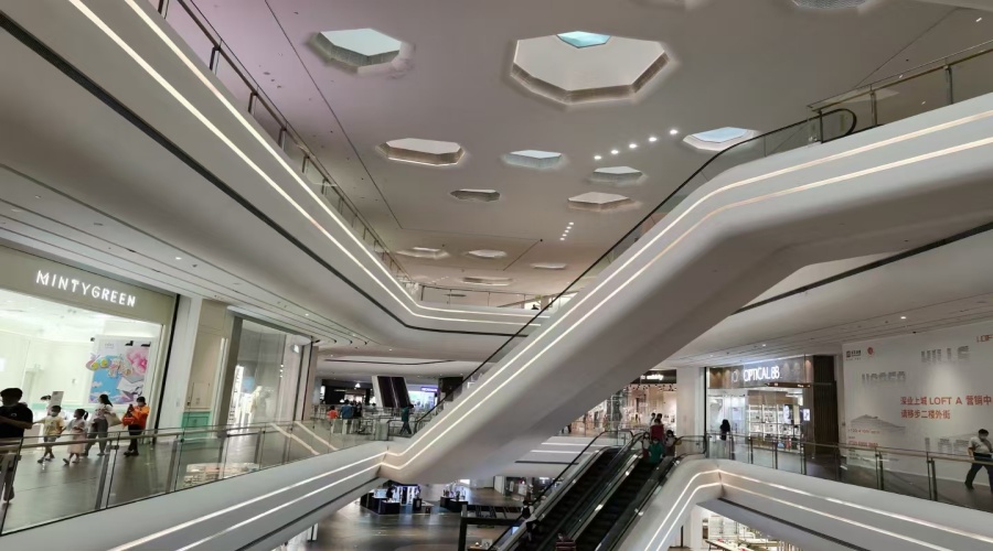 深圳深業(yè)上城GRG攔河